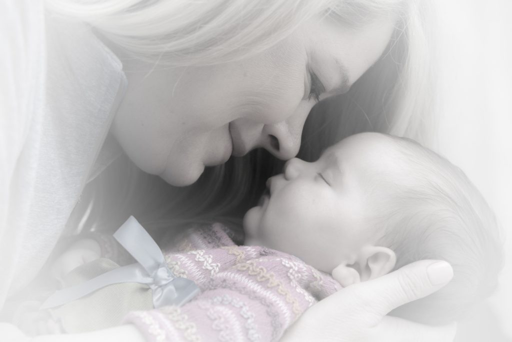 Mother And Baby Love Beautiful Wallpapers For Mothers - Baby Mother Images Download , HD Wallpaper & Backgrounds