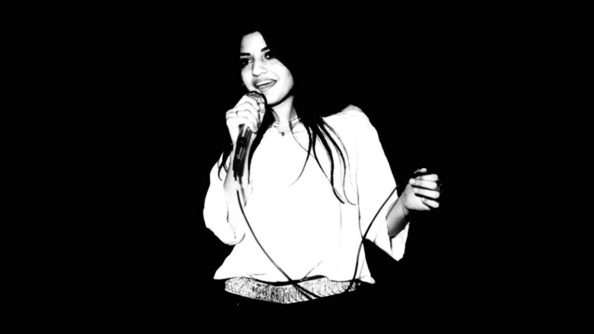 Nazia Hassan May Be Gone But Her Music Is Eternal - Nazia Hassan Death , HD Wallpaper & Backgrounds