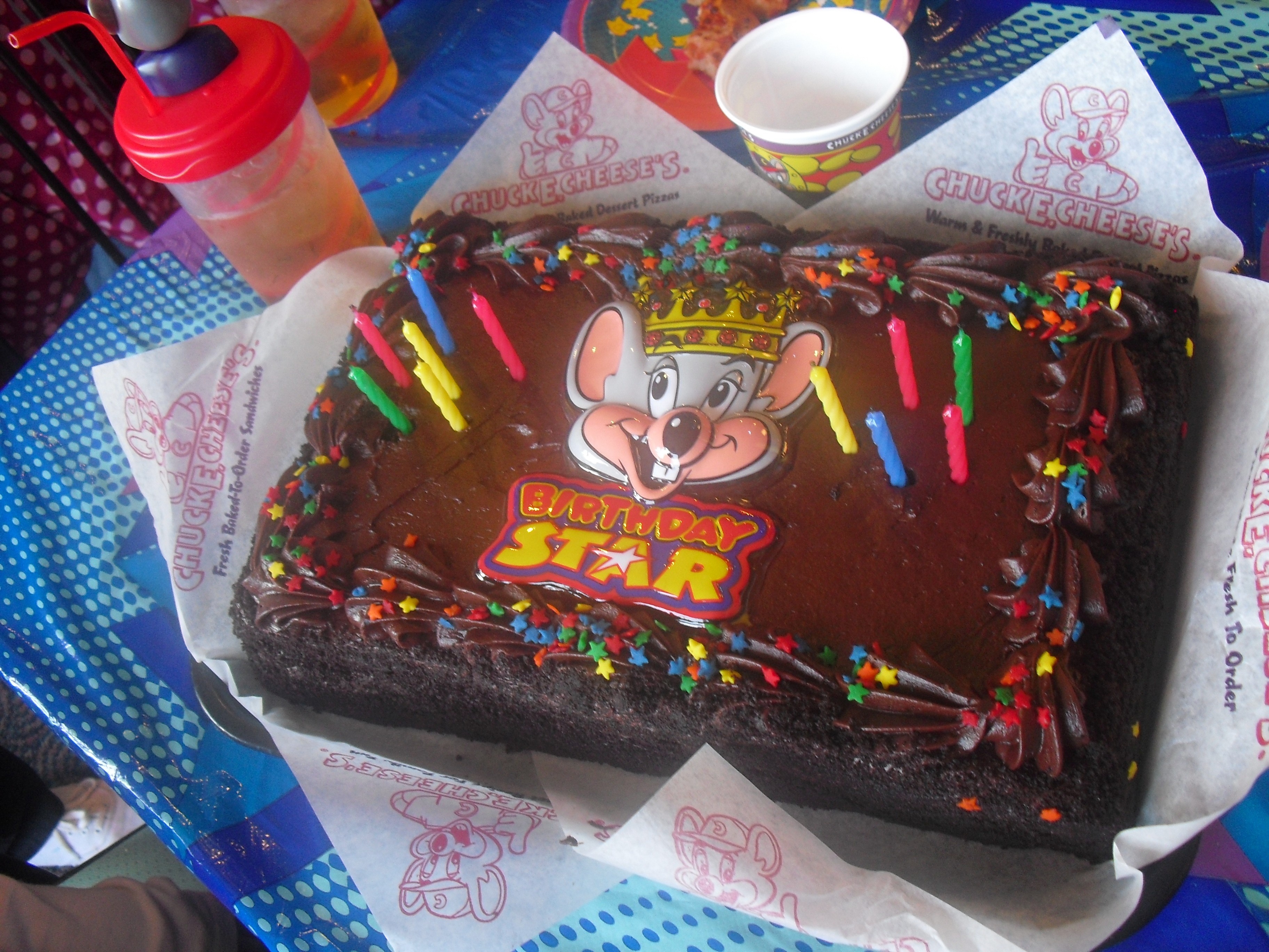 Chuck E Cheese Birthday Party Cake , HD Wallpaper & Backgrounds