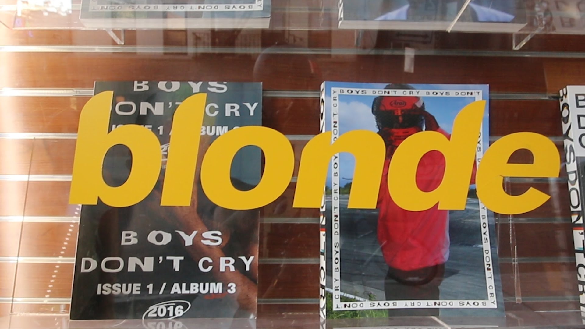 At The Stores, The Album Came Packaged With A Frank - Frank Ocean Blonde Pop Up , HD Wallpaper & Backgrounds