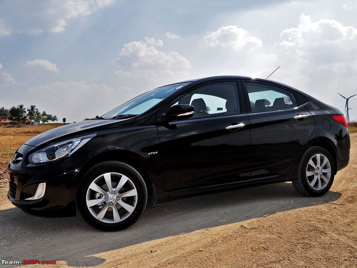 Hyundai Verna Hd Wallpapers On Genchi - Verna Car Black Price In India , HD Wallpaper & Backgrounds