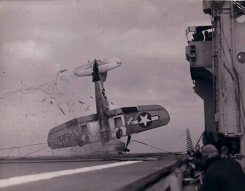 Flabber - Nl - World War Plane Crash , HD Wallpaper & Backgrounds