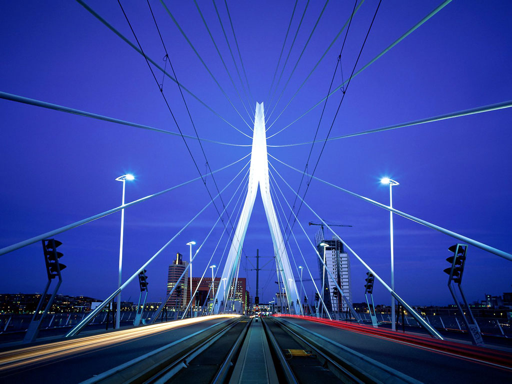 Rotterdam Wallpaper - Erasmus Bridge , HD Wallpaper & Backgrounds