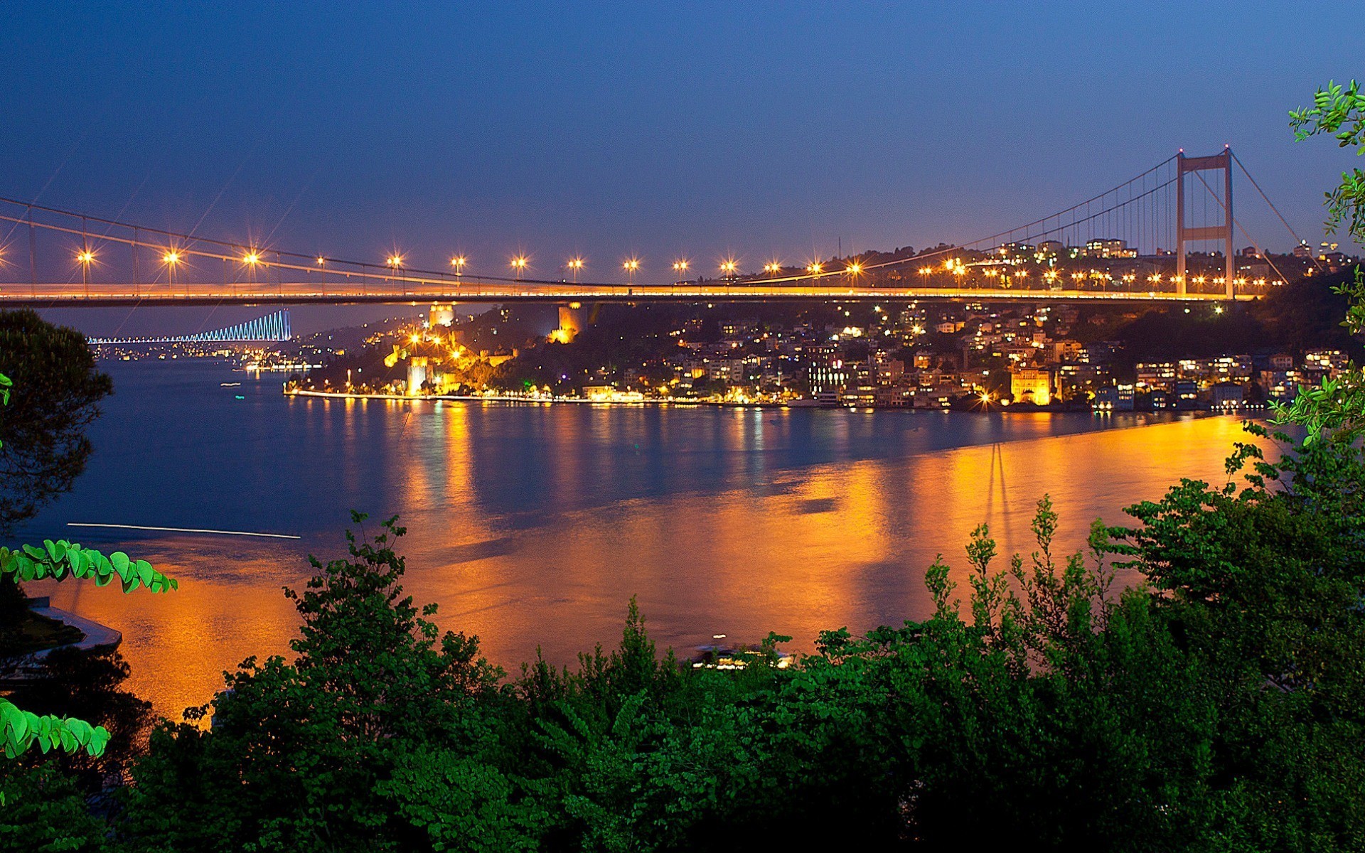 Bosphorus Bridge Fatih Sultan Mehmet Istanbul Turkey - 15 July Martyrs Bridge , HD Wallpaper & Backgrounds