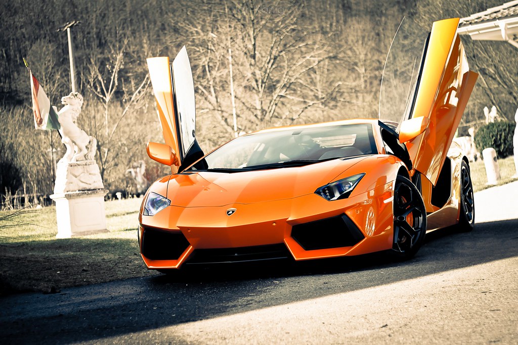 The Opposite Of An Annoying Orange - Sports Car Lamborghini 2015 , HD Wallpaper & Backgrounds