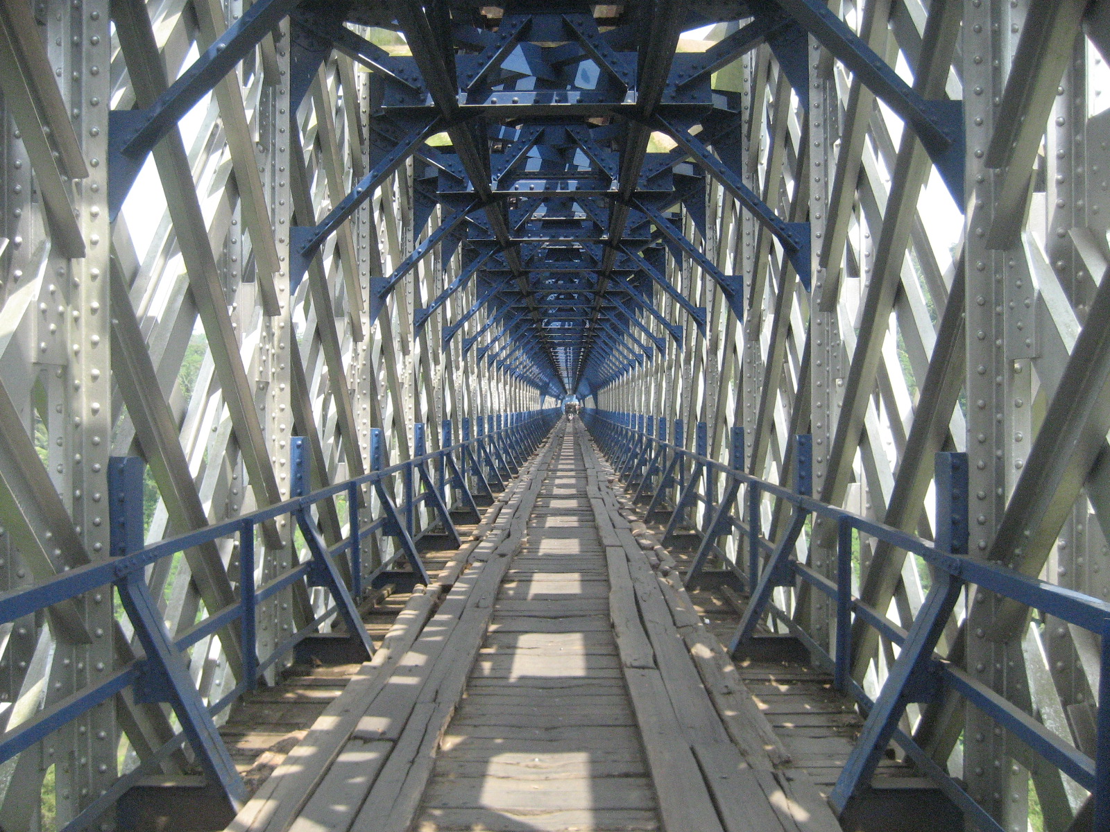 Jembatan Sepanjang Lebih Dari 200 Meter Tersebut Melintang - Balsa Wood Bridge , HD Wallpaper & Backgrounds