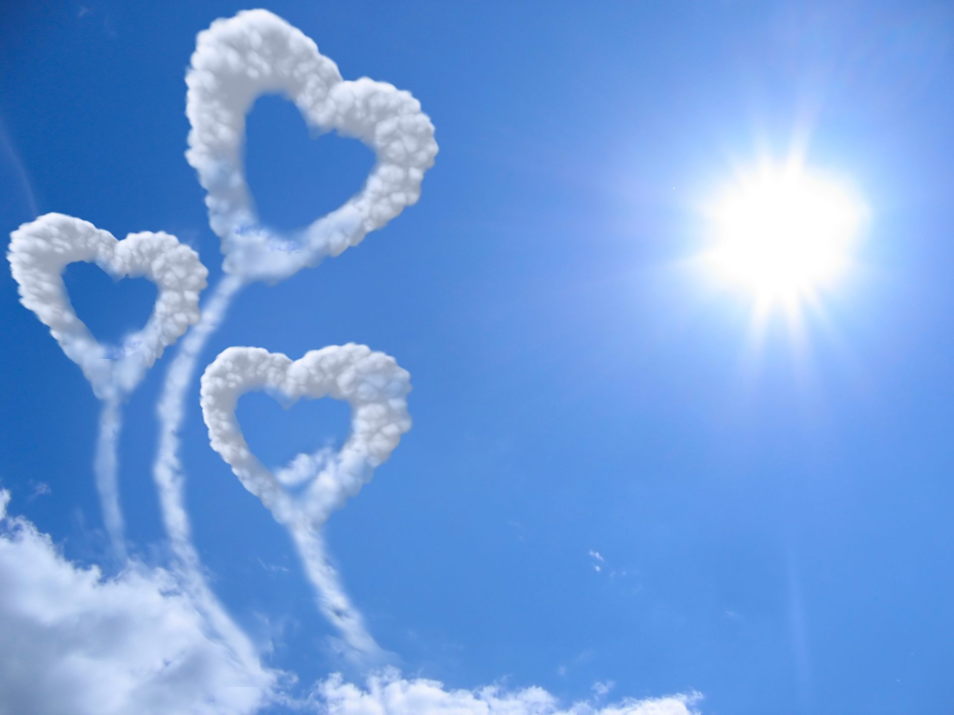 Romantic Heart In Cloud Hd Wallpapers Download For - Heart Shaped Clouds , HD Wallpaper & Backgrounds