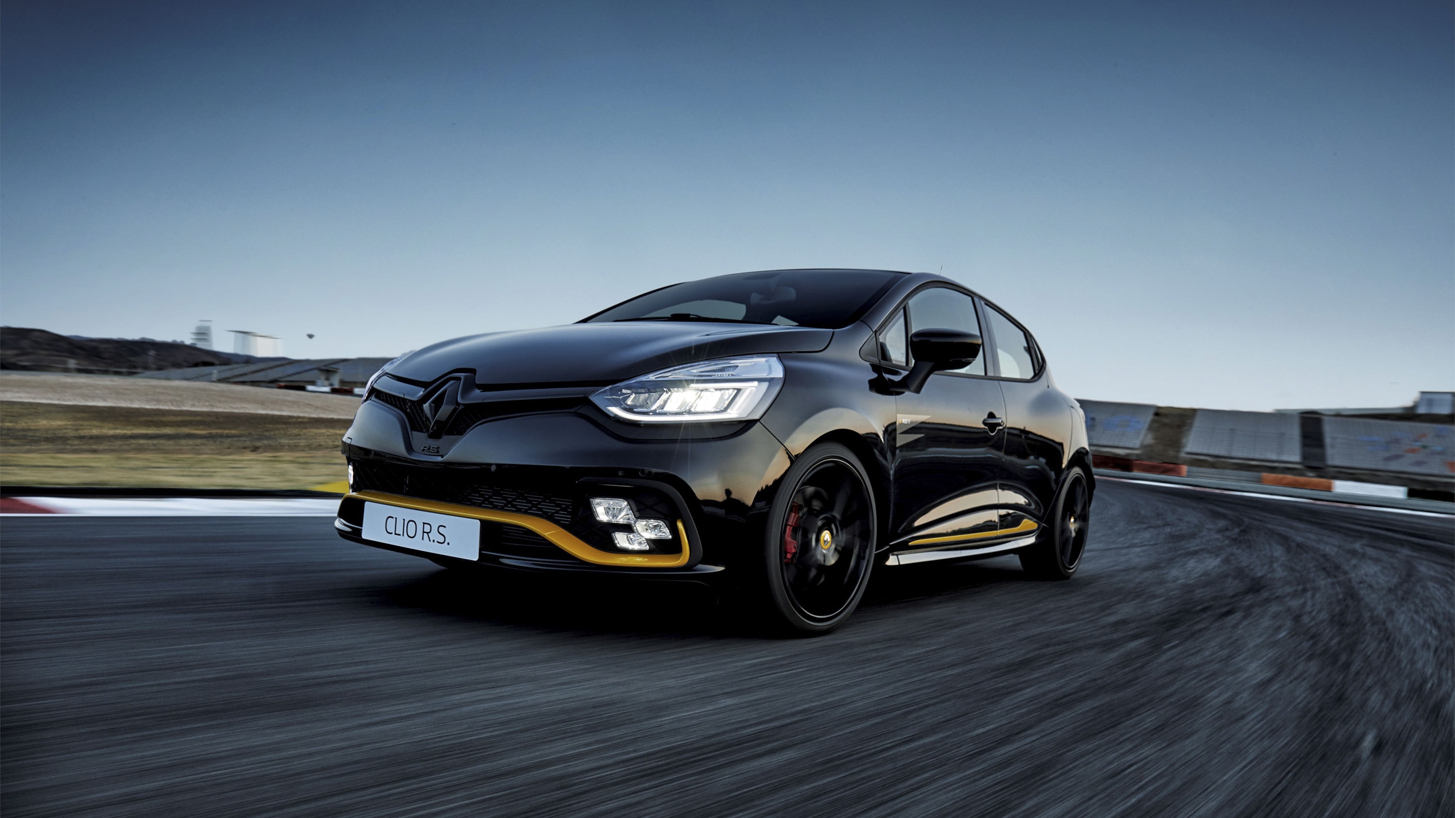 Renault Clio Rs 18 , HD Wallpaper & Backgrounds