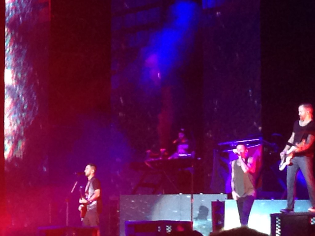 By Flo' Simple Plan E Linkin Park Live@rock In Roma - Rock Concert , HD Wallpaper & Backgrounds