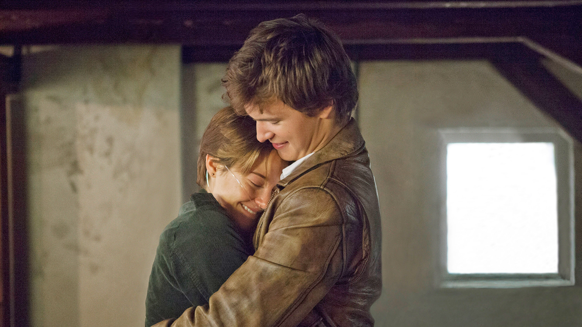 In The Film, Hazel And Gus Journey To Amsterdam And - صور فيلم The Fault In Our Stars , HD Wallpaper & Backgrounds