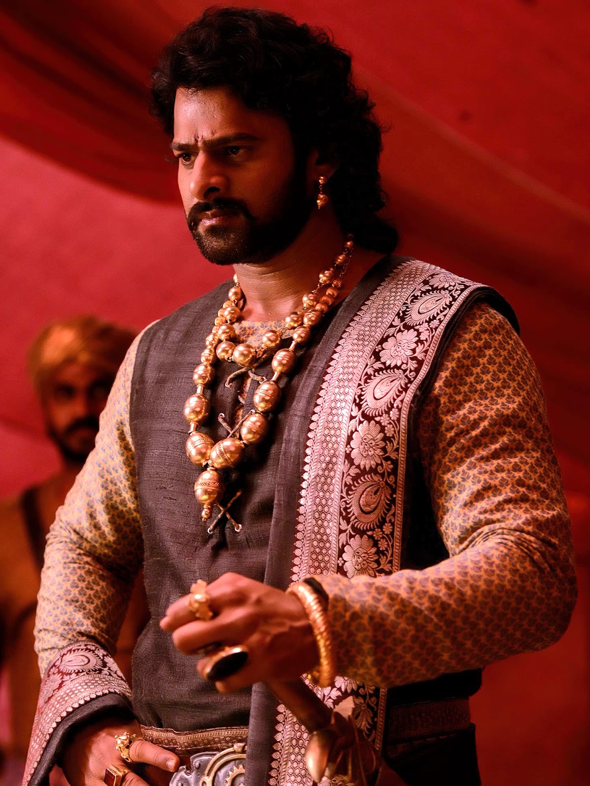 Prabhas Hd Wallpapers, Images And Photos Meriduniya - Prabhas In Bahubali 2 , HD Wallpaper & Backgrounds