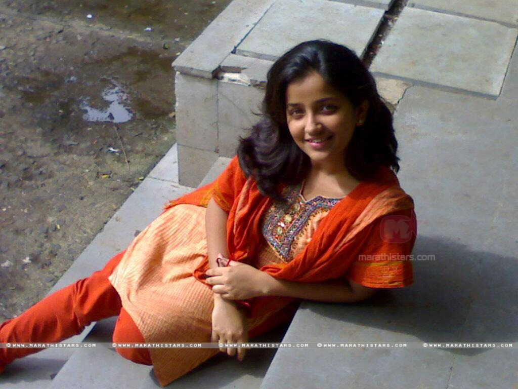 Pooja Sawant Marathi Actress Photos Biography Wallpapers - Girl , HD Wallpaper & Backgrounds