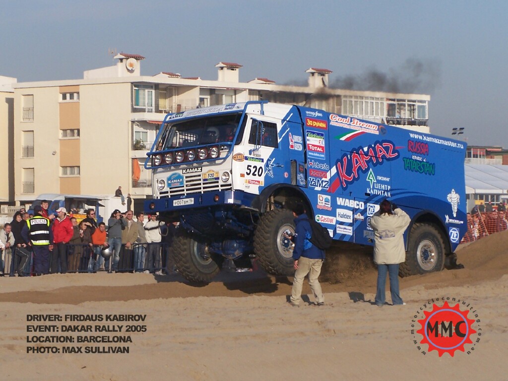 Kamaz At Dakar Rally - Kamaz Dakar Rally Truck Size , HD Wallpaper & Backgrounds