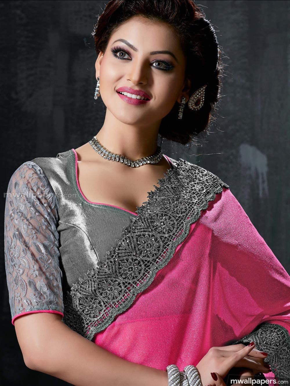 Download As Android/iphone Wallpaper - Pink Saree With Grey Blouse , HD Wallpaper & Backgrounds