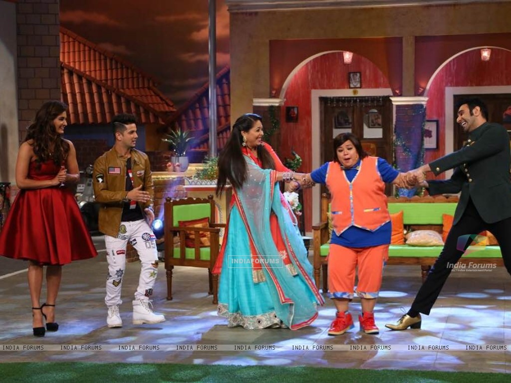 Bollywood Dance Masters On 'comedy Nights Live' Size - Mudassar Khan , HD Wallpaper & Backgrounds
