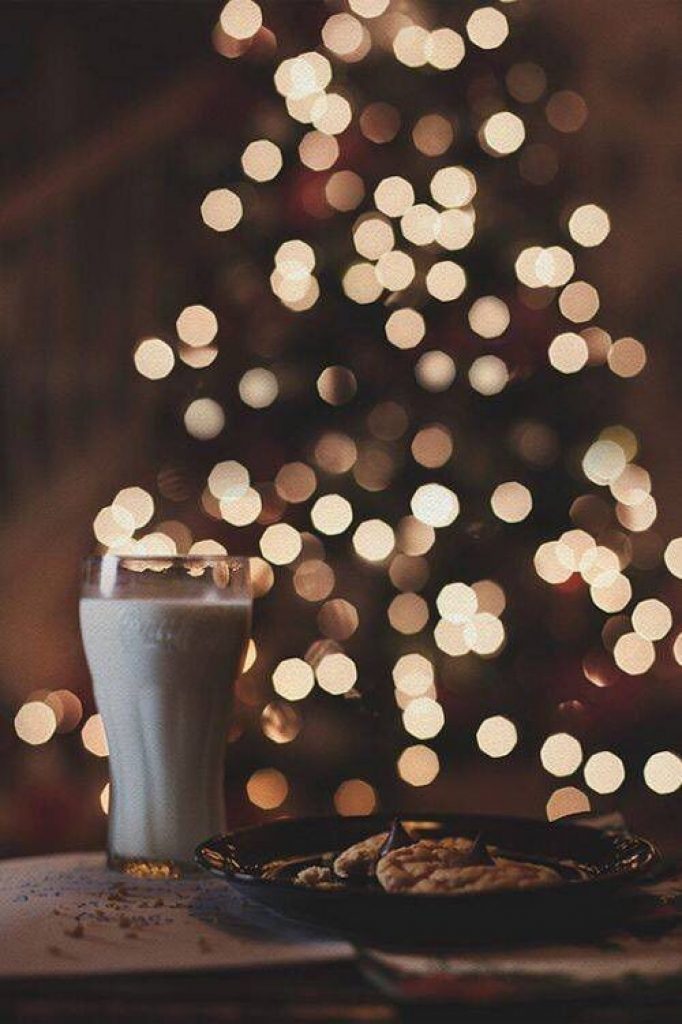 Best 25 Christmas Wallpaper Ideas On Pinterest Iphone - Milk And Cookies Christmas , HD Wallpaper & Backgrounds