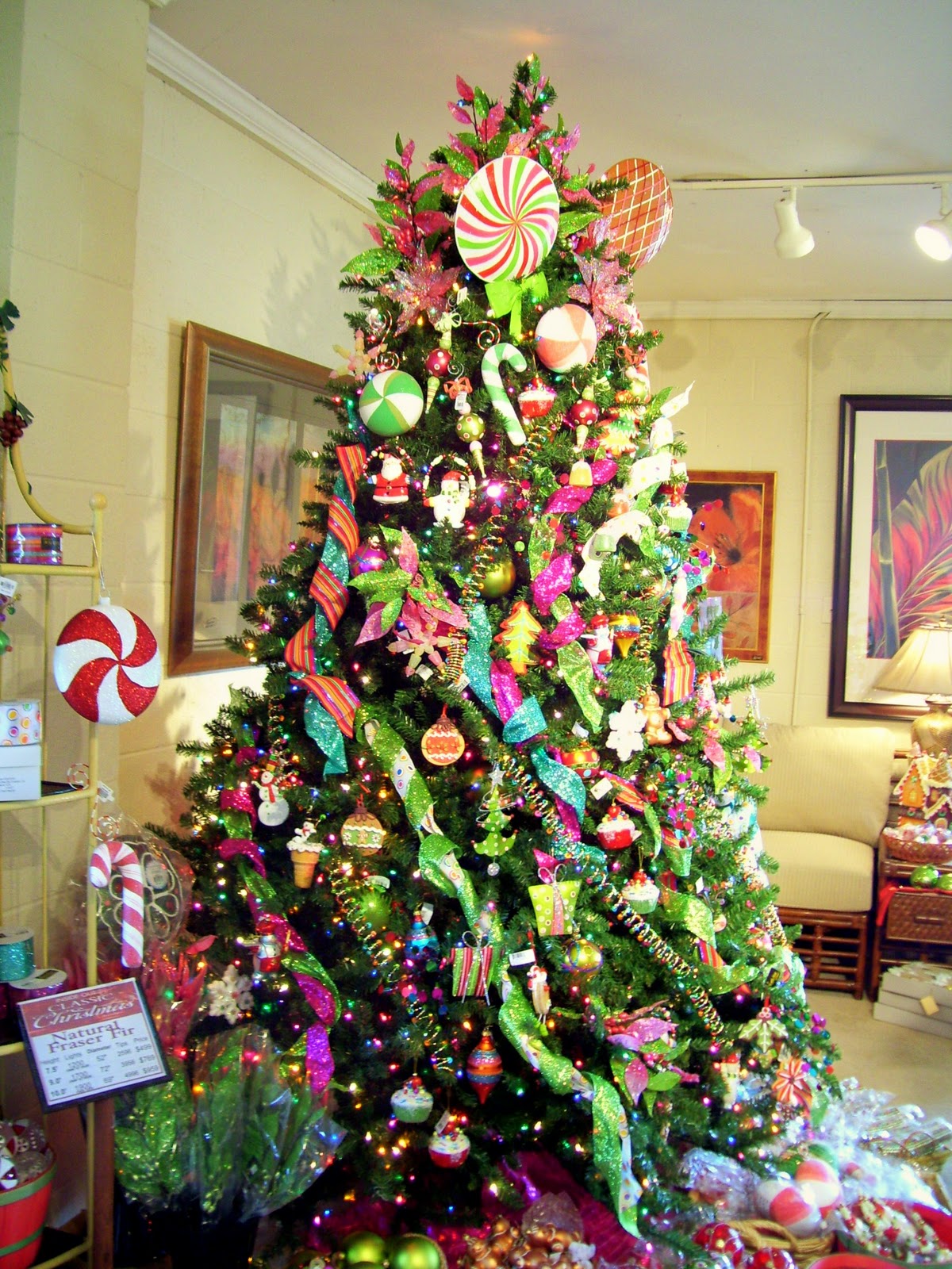 Kumpulan Animasi Pohon Natal - Multi Coloured Christmas Tree Decorations , HD Wallpaper & Backgrounds