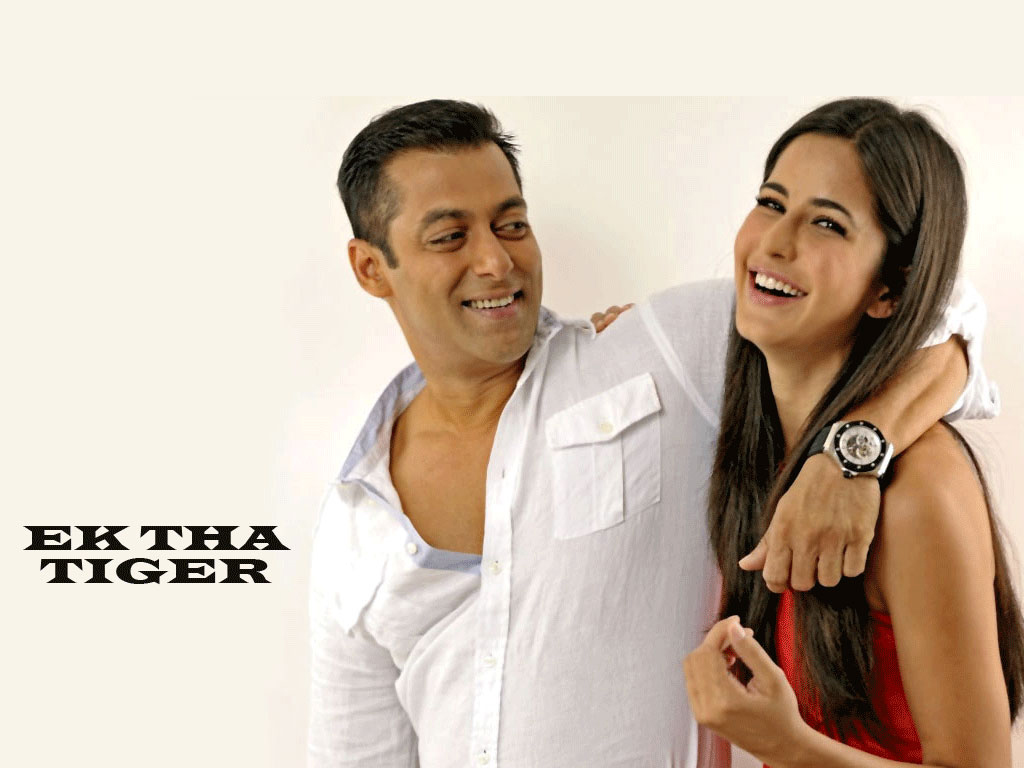 Salman Khan Katrina Kaif Ek Tha Tiger Wallpaper First - Ek Tha Tiger Salman Khan , HD Wallpaper & Backgrounds