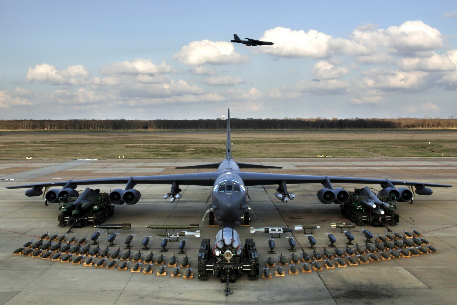 Original Indian Air Force Wallpapers - B52 Bomber , HD Wallpaper & Backgrounds