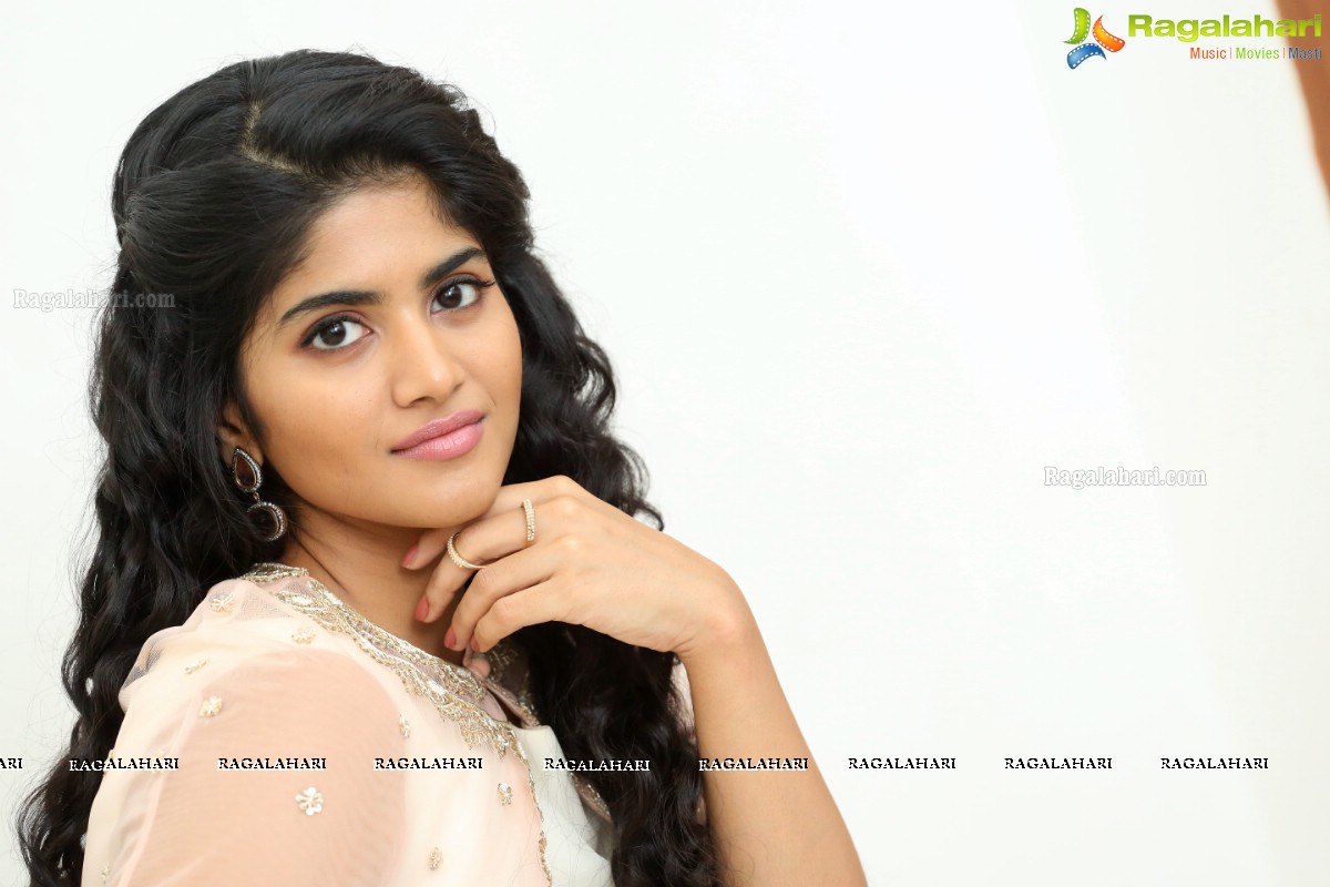 Manoj Name Wallpaper - Megha Akash Age Biography , HD Wallpaper & Backgrounds