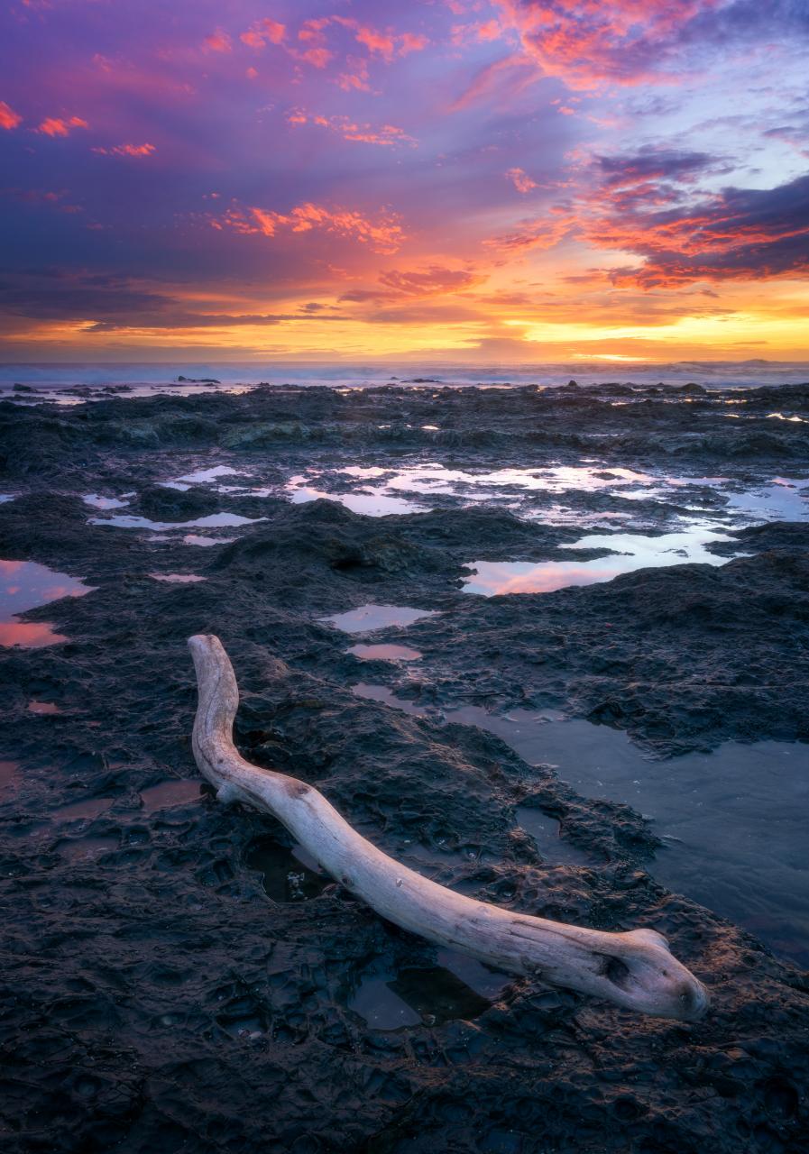 Sunset The Beach Of Mal Pais, Costa Rica [oc][300×4278] - Sunset , HD Wallpaper & Backgrounds