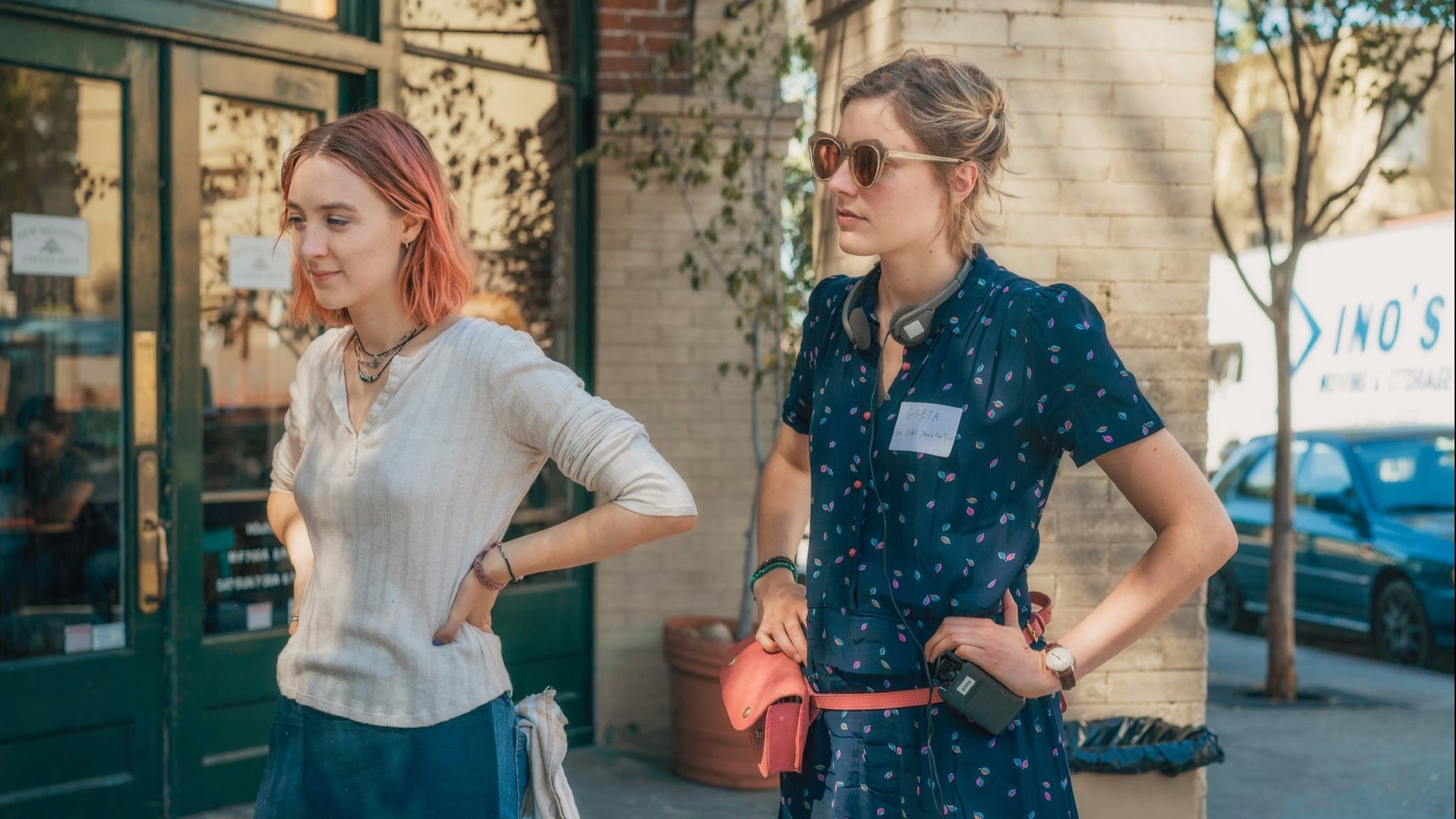 Greta Gerwig Talks About Her Directorial Debut And - Greta Gerwig And Saoirse Ronan , HD Wallpaper & Backgrounds