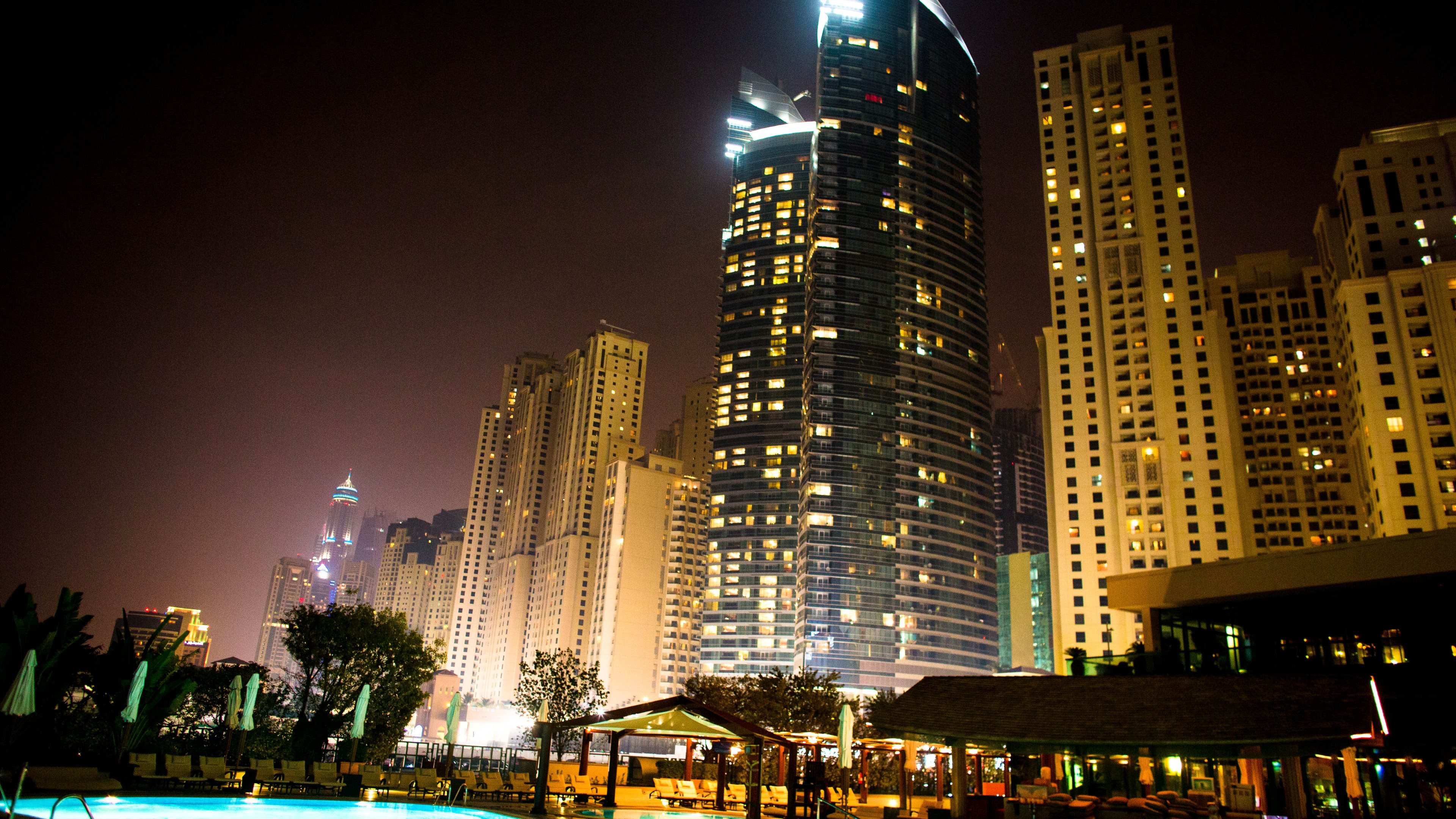 Dubai Building At Night , HD Wallpaper & Backgrounds