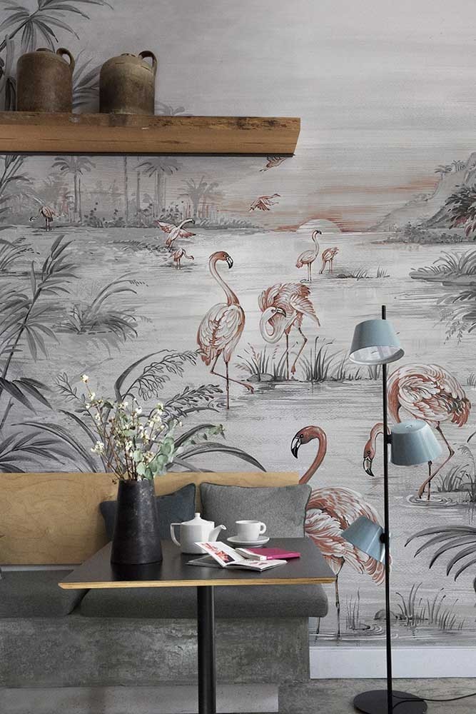 Lifestyle Image Of The Flamingo Chinoiserie Wallpaper - Coffee Table , HD Wallpaper & Backgrounds