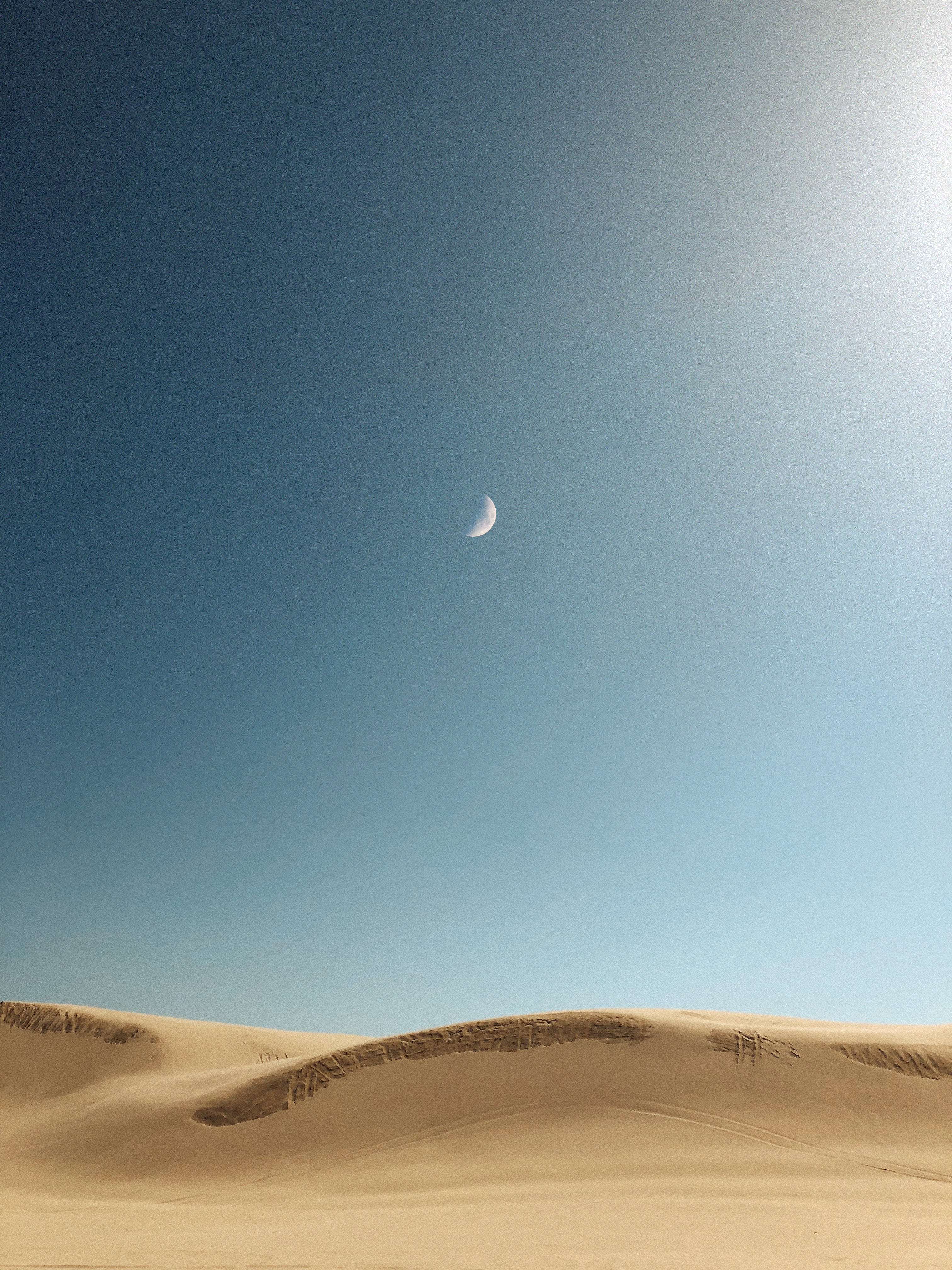 Moon And Sand , HD Wallpaper & Backgrounds