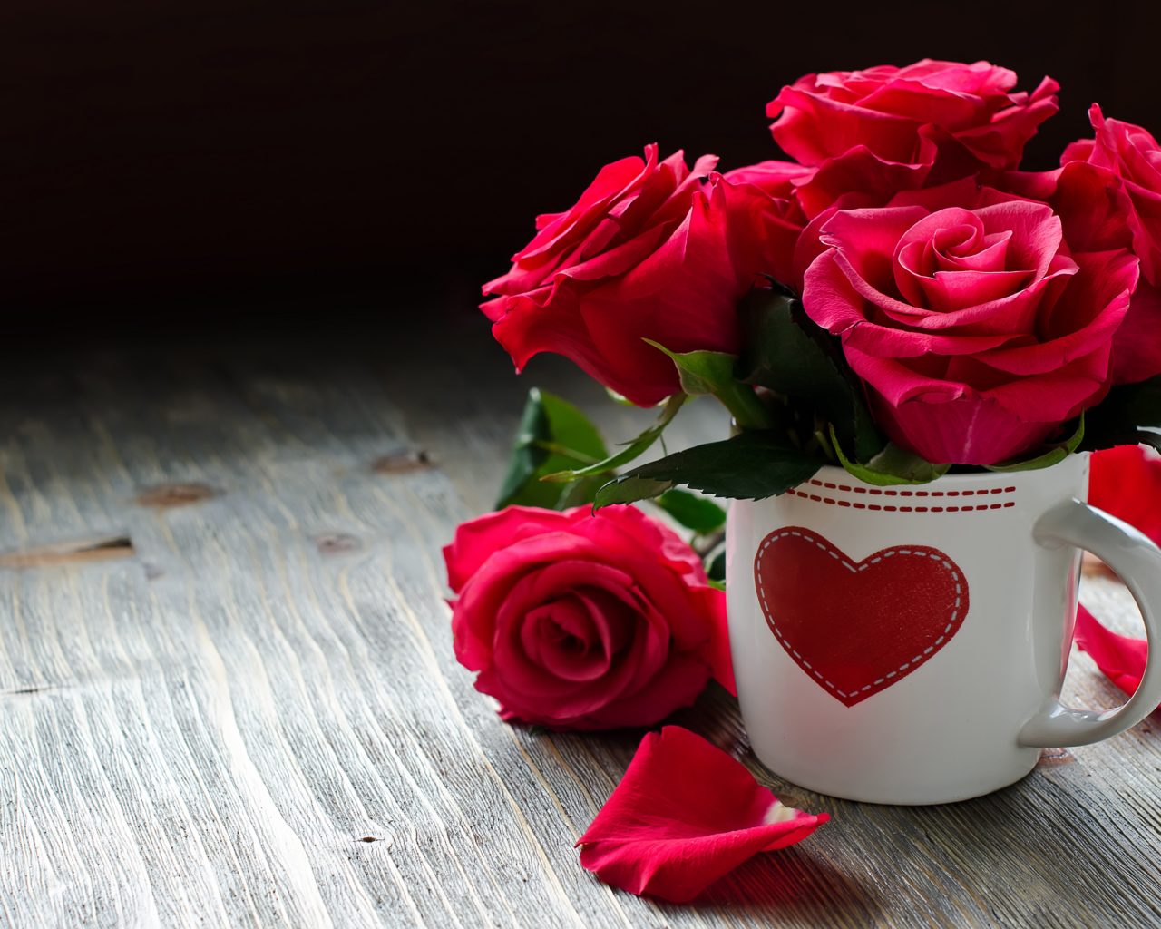 Love Roses And Hearts , HD Wallpaper & Backgrounds