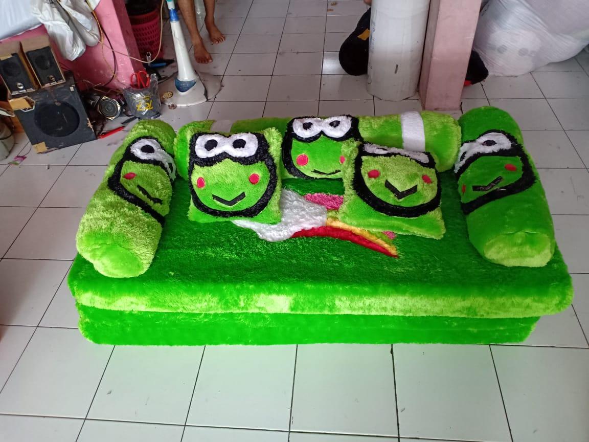 Sofabed Karakter Keroppi Tebal 9 Cm Bahan Halus Dan - Frog , HD Wallpaper & Backgrounds