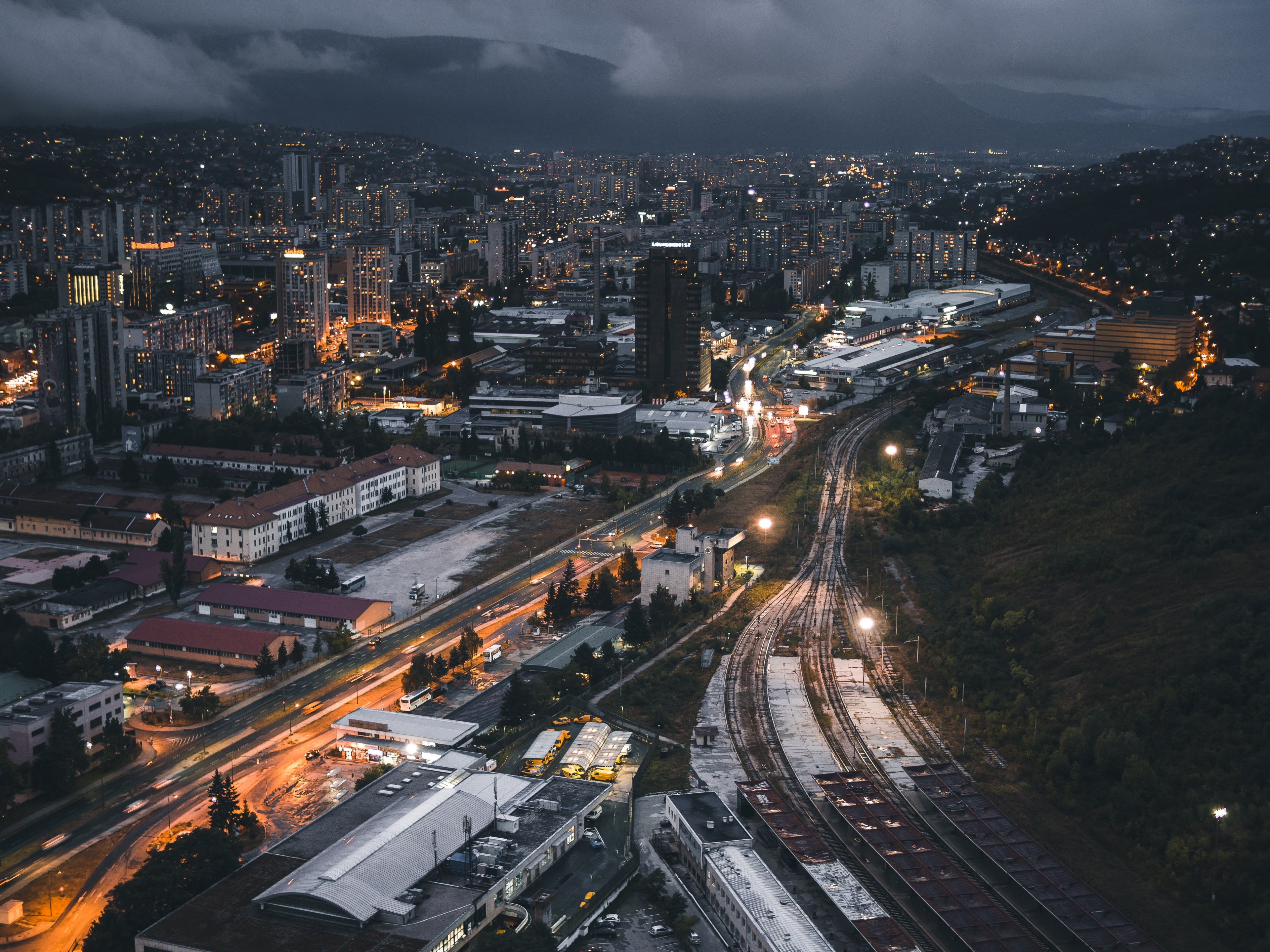 #3840x2880 Sarajevo Bosnia And Herzegovina 4k Wallpaper - Night City From Top , HD Wallpaper & Backgrounds