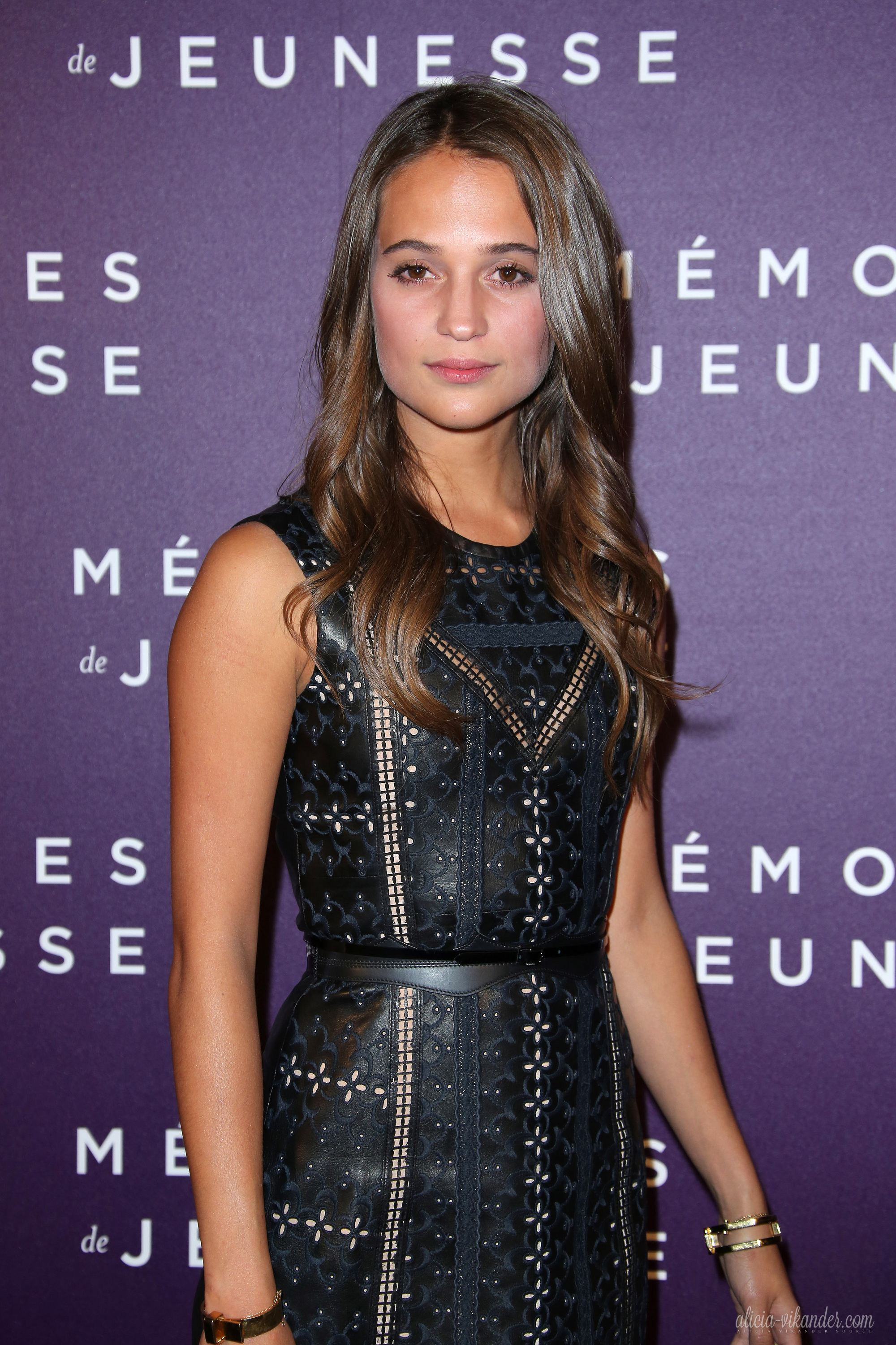 Alicia Vikander Images 'testament Of Youth' Paris Premiere - Girl , HD Wallpaper & Backgrounds