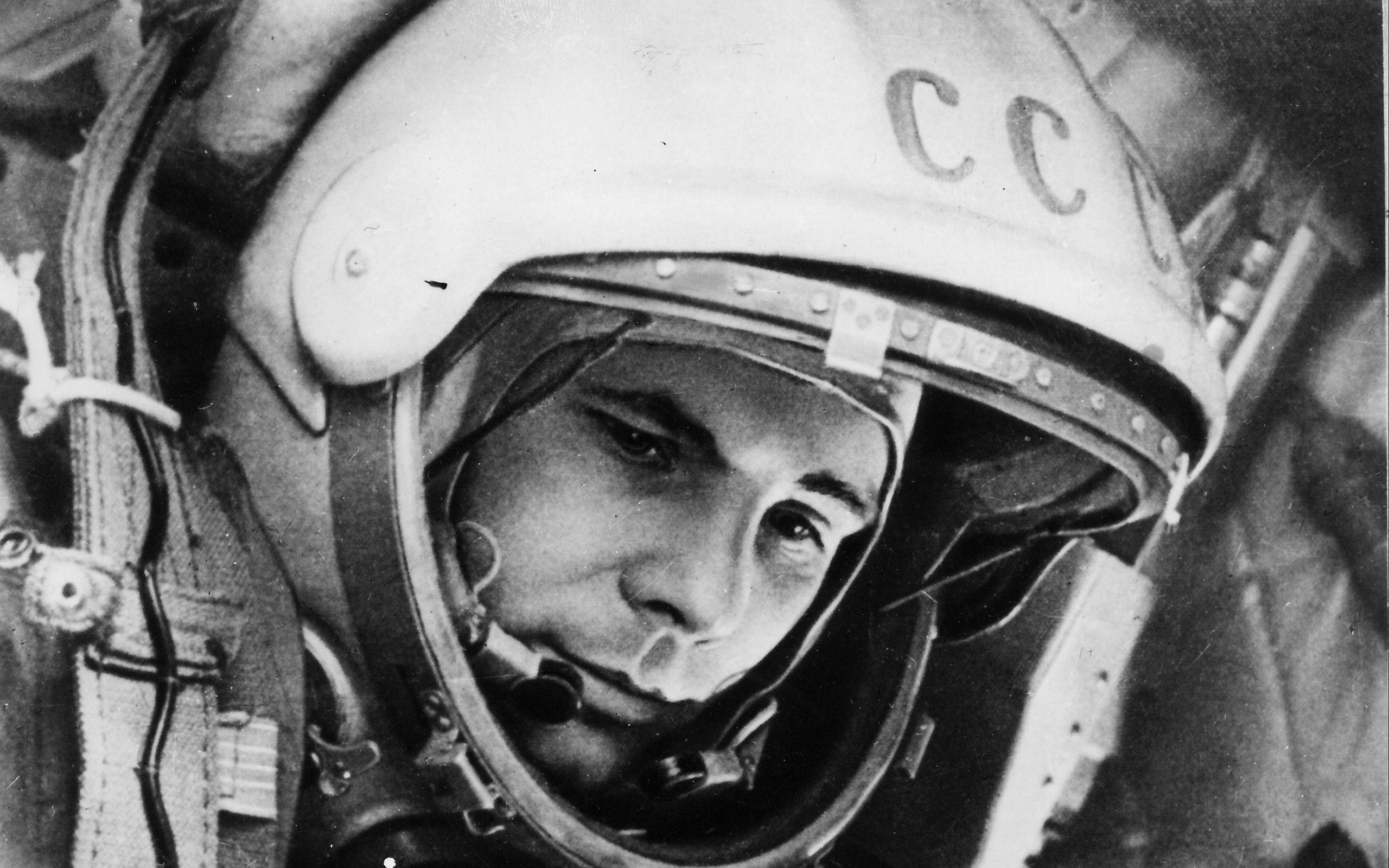 Wallpaper Yuri Gagarin, First Cosmonaut, Ussr, 80 Years - Youri Gagarine , HD Wallpaper & Backgrounds