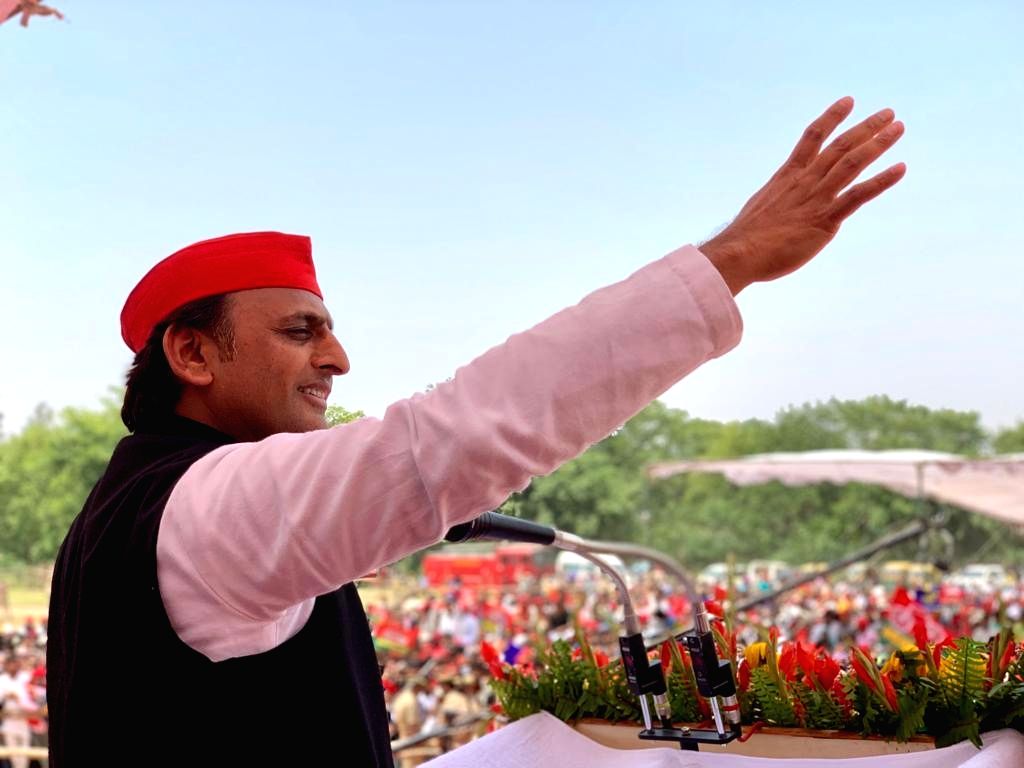 Gorakhpur - Akhilesh Yadav , HD Wallpaper & Backgrounds