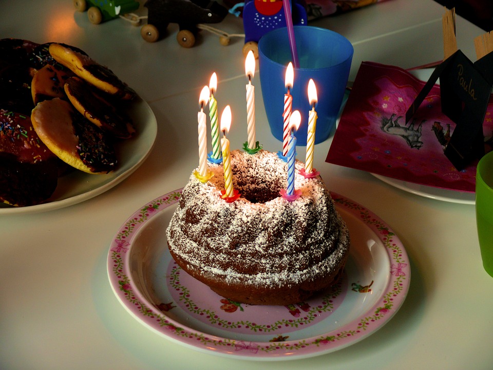 Birthday Cake Pic With Name Aqsa Birthday Cake Pic - Happy Birthday Aqsa Cake , HD Wallpaper & Backgrounds