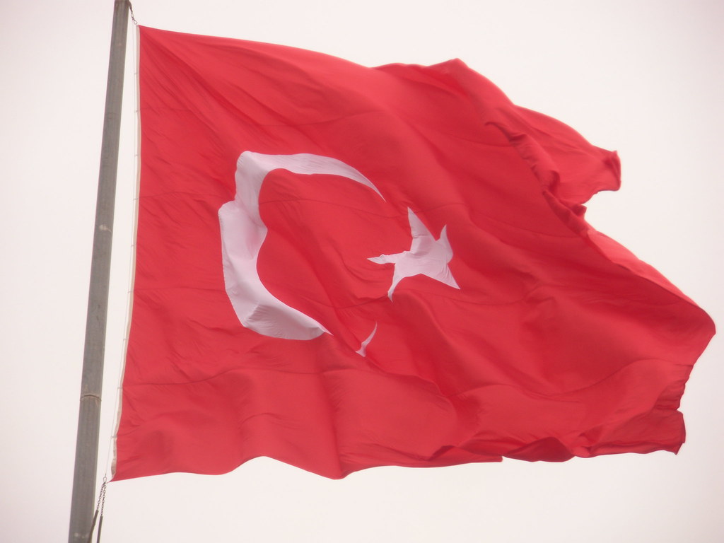 Istanbul, Turkey - Flag , HD Wallpaper & Backgrounds