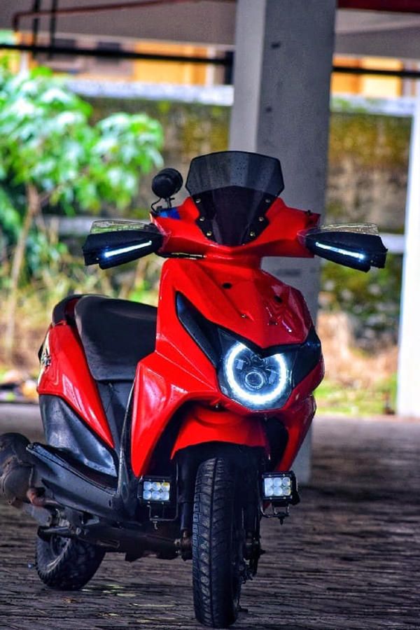 Modified Red Honda Dio Lights And Windshield - Dio Modification , HD Wallpaper & Backgrounds