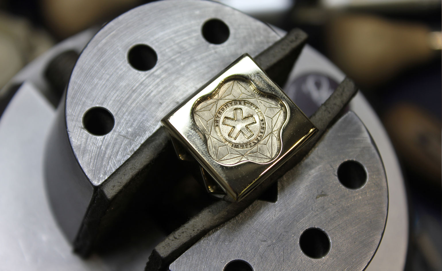 The Making Of The 'holy Handmade ' Signet-ring Seal, - Signet Rings Design Ideas , HD Wallpaper & Backgrounds