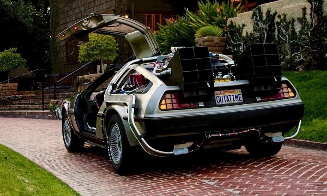 DMC 44 DELOREAN