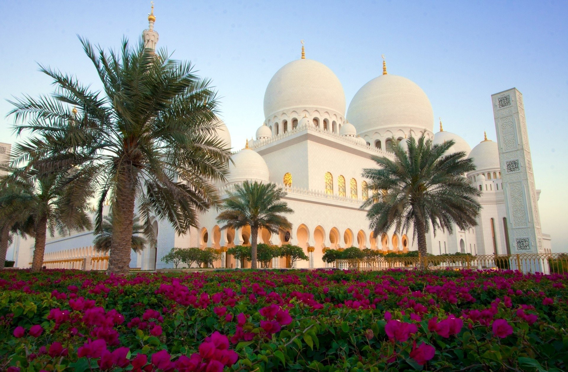 Hd Wallpaper - Sheikh Zayed Mosque Garden , HD Wallpaper & Backgrounds