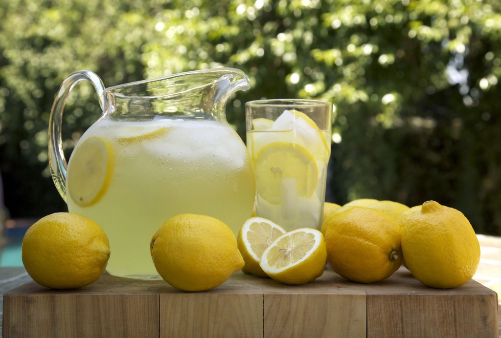 Lemonade Wallpapers Hd - Lemonade In A Pitcher , HD Wallpaper & Backgrounds
