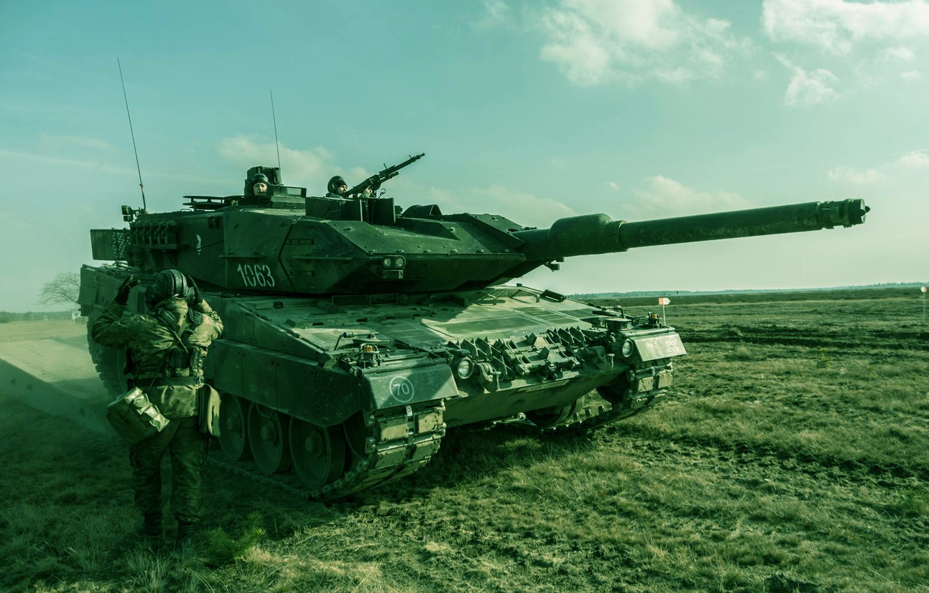 Photo Wallpaper Tank, Germany, Bundeswehr, Leopard - Churchill Tank , HD Wallpaper & Backgrounds