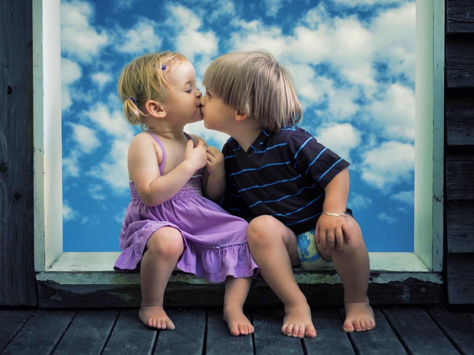 Little Boy Little Girl Cute Kiss Oe - Little Girl Little Boy , HD Wallpaper & Backgrounds
