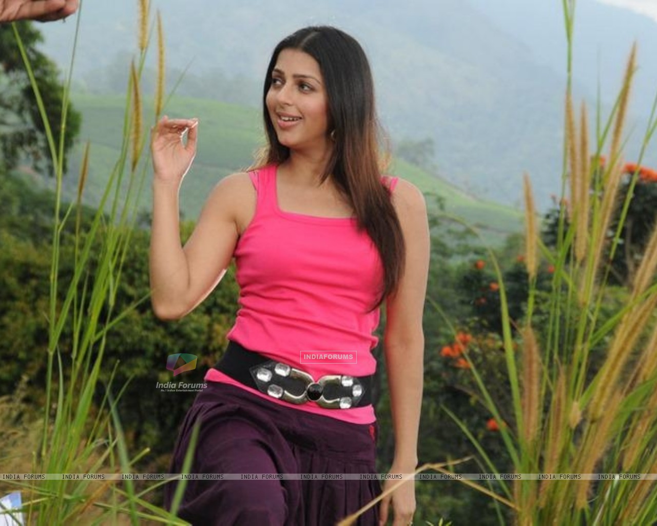 Bhumika Chawla Size - Girl , HD Wallpaper & Backgrounds