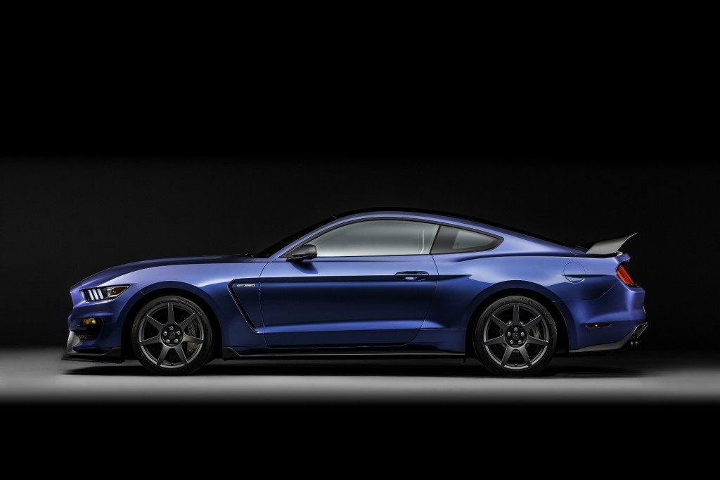 2016 Ford Mustang Shelby Gt350r First Drive Video Page - Supercar , HD Wallpaper & Backgrounds