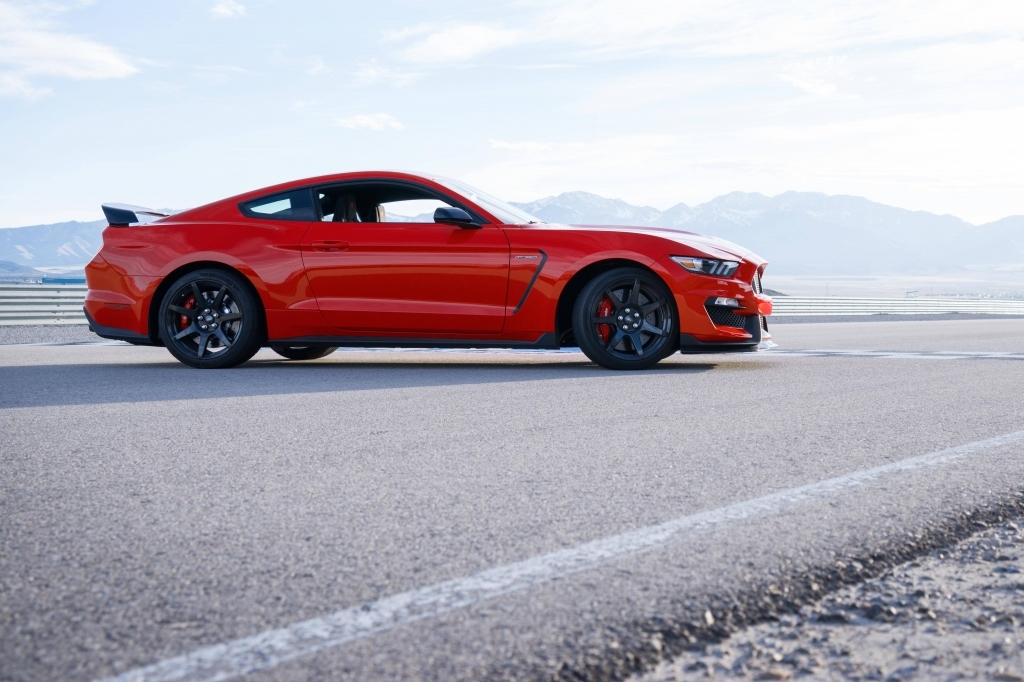 2019 Ford Mustang Gt Wallpapers For Mobile Phone - American Muscle Cars Rd , HD Wallpaper & Backgrounds