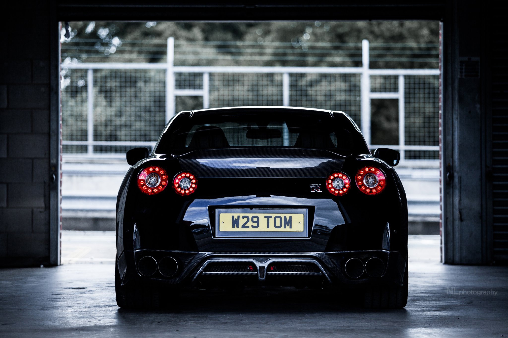 Black Gtr Wallpaper Desktop Background - Nissan Gt-r , HD Wallpaper & Backgrounds