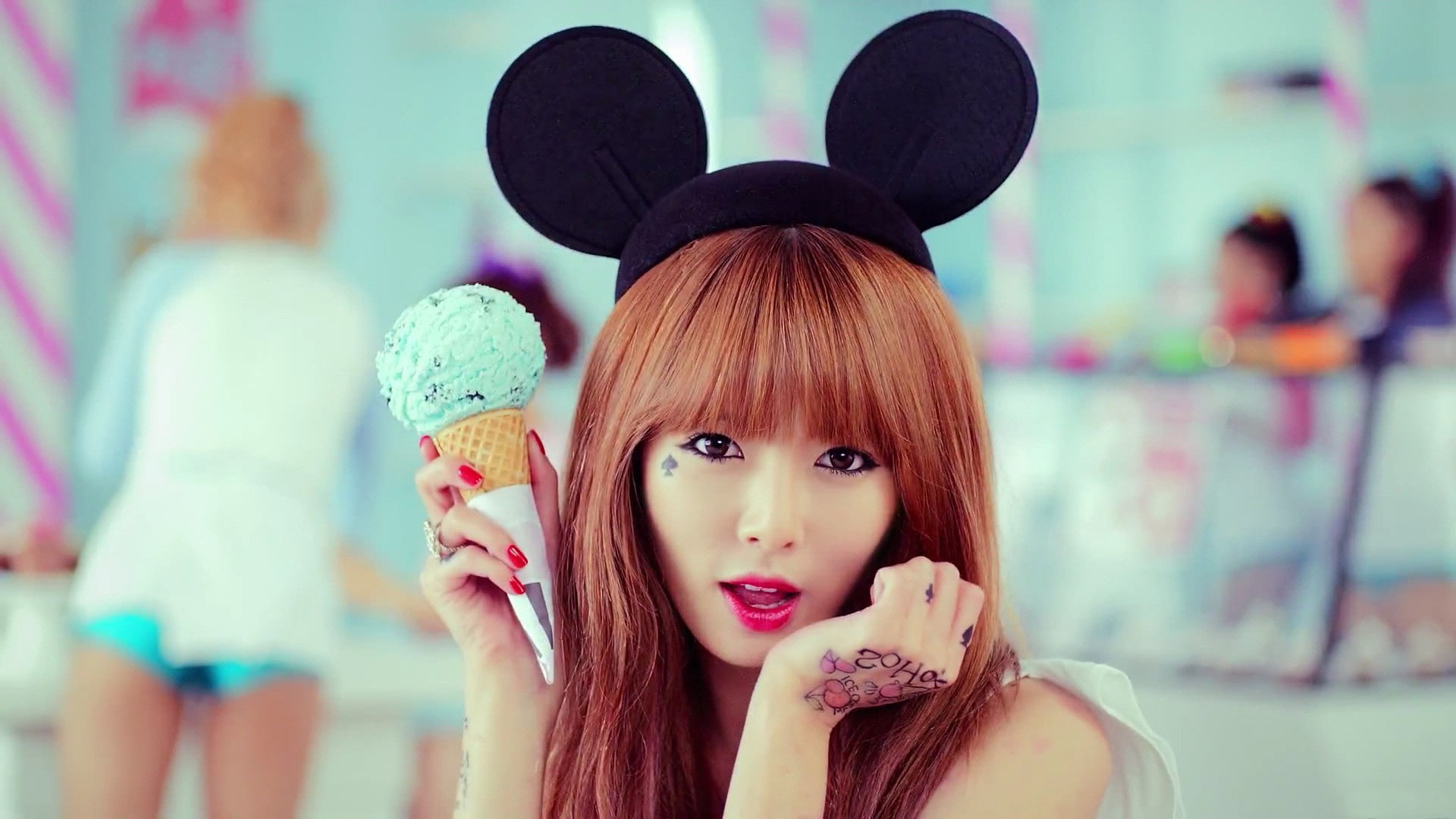 Hyuna, Portrait, Hairstyle, Headshot, One Person, Looking - Hyuna , HD Wallpaper & Backgrounds