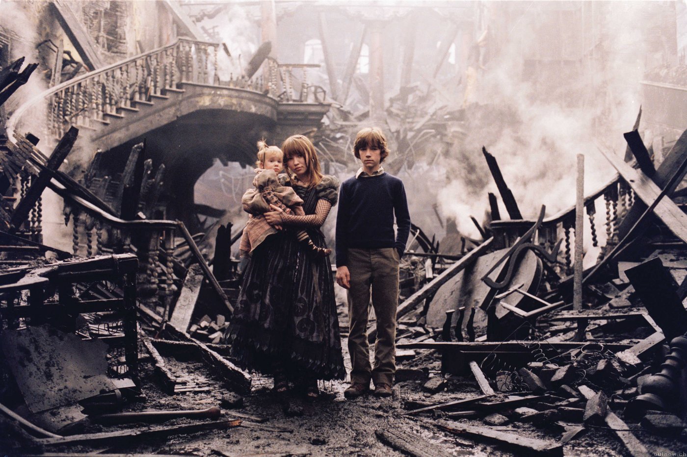 A Series Of Unfortunate Events Wallpaper - Setting In Series Of Unfortunate Events , HD Wallpaper & Backgrounds